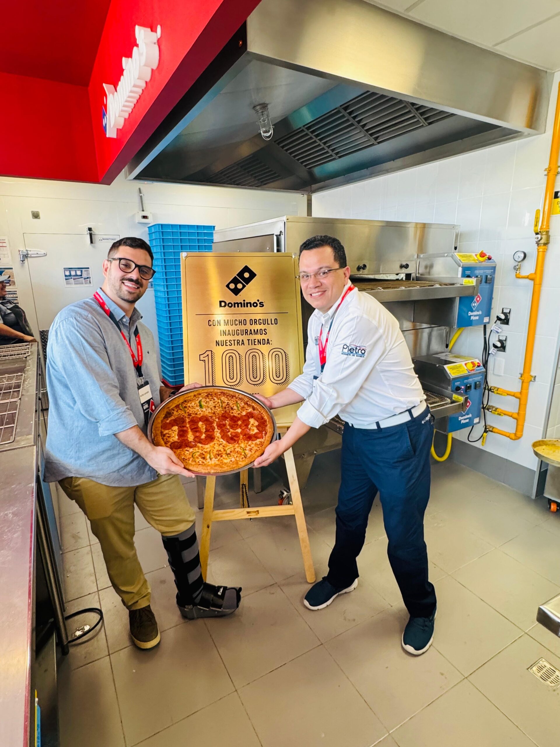 Hornos Pietro en la Tienda 1,000 de Domino’s México.